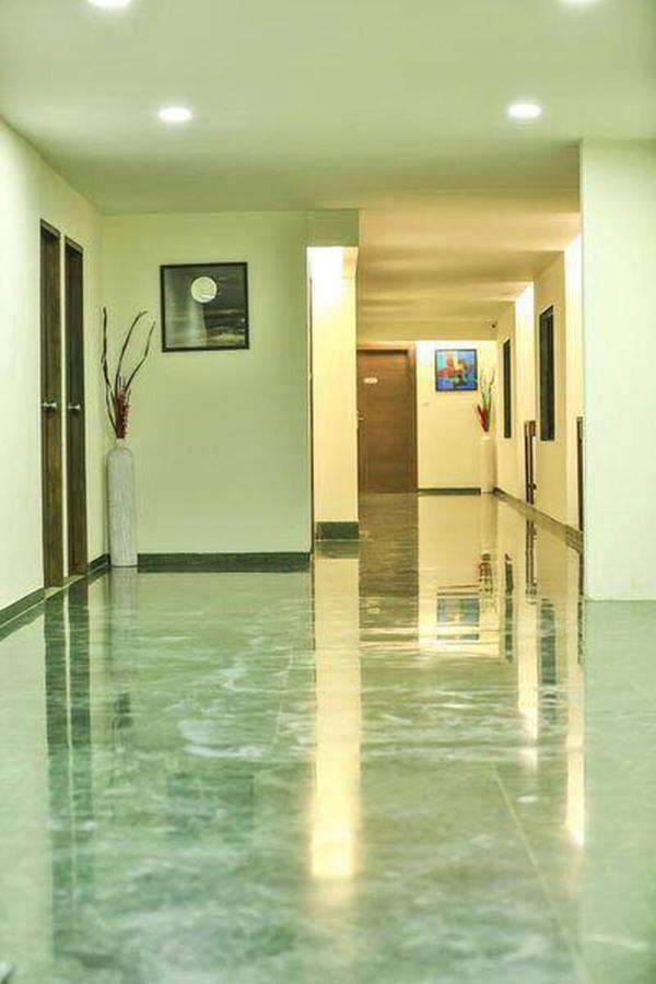 Fabhotel Flora Vastral 阿穆达巴 外观 照片