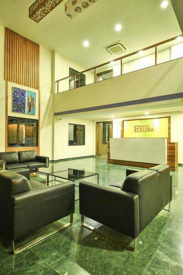 Fabhotel Flora Vastral 阿穆达巴 外观 照片