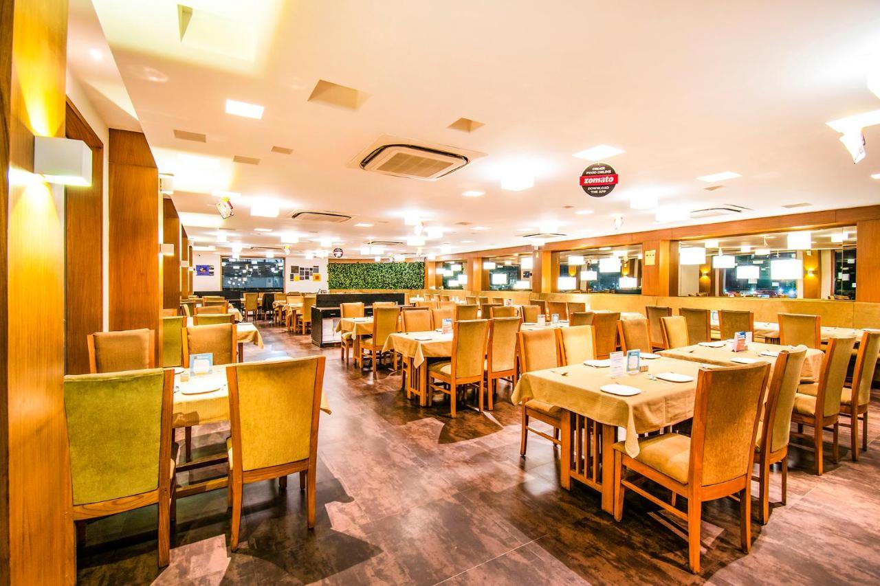 Fabhotel Flora Vastral 阿穆达巴 外观 照片
