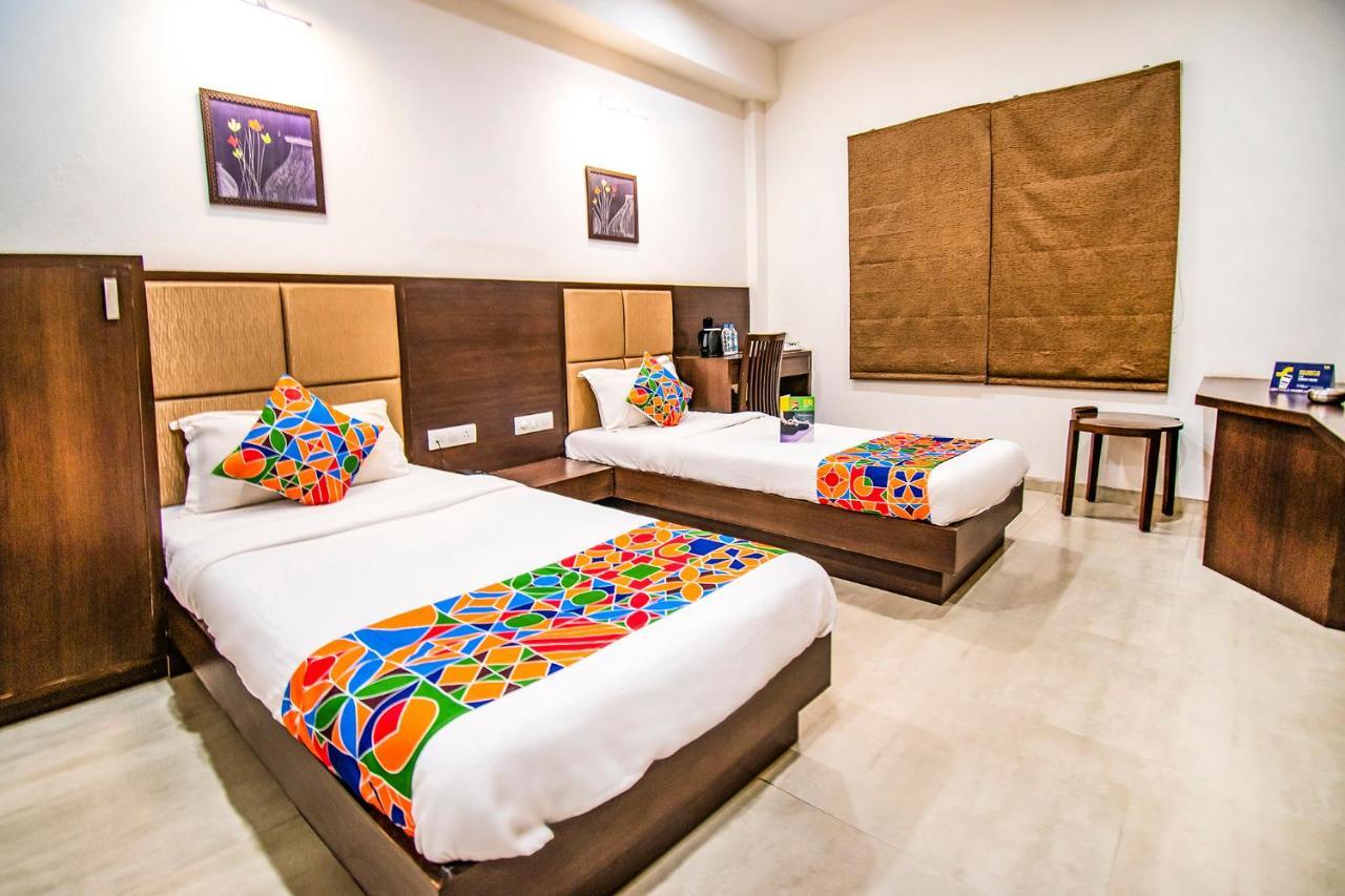 Fabhotel Flora Vastral 阿穆达巴 外观 照片