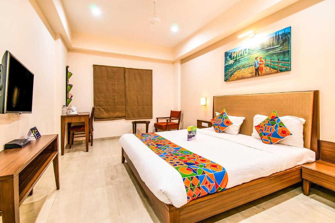 Fabhotel Flora Vastral 阿穆达巴 外观 照片